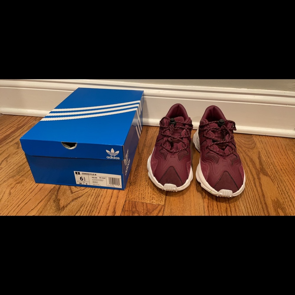 Adidas Ozweego size 6.5